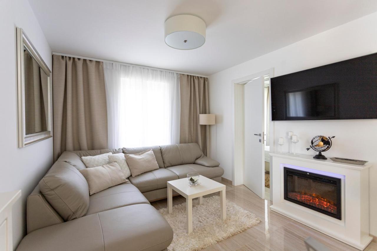 Luxury Mantinela Apartment Malinska Exterior foto